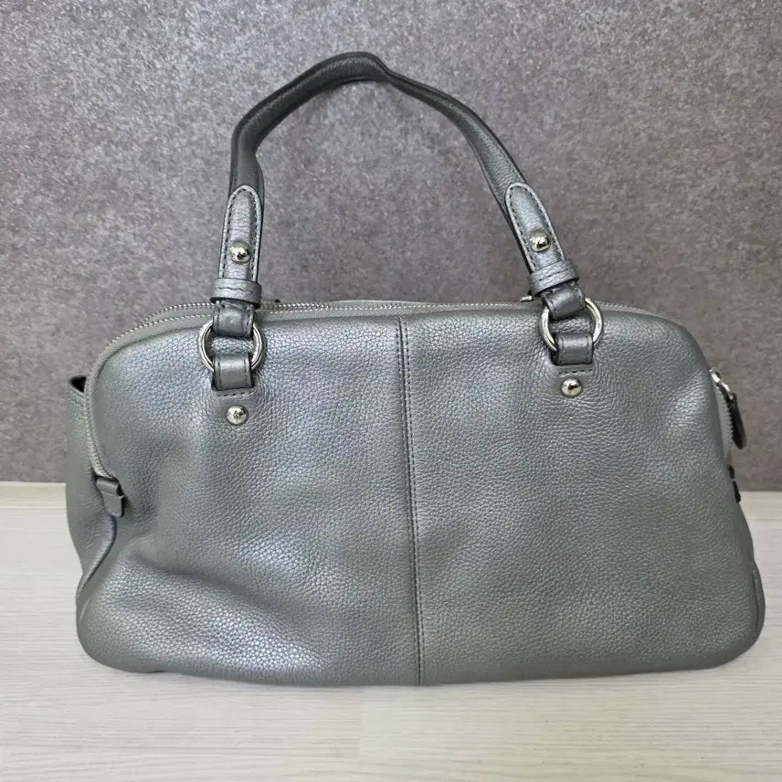 [BUNJANG] Coach Penelope Silver Shoulder Bag / 코치 페넬로페 실버 숄더백
