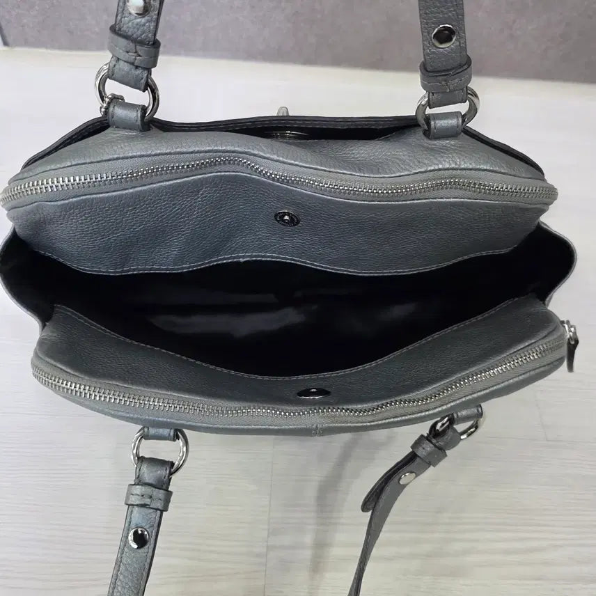 [BUNJANG] Coach Penelope Silver Shoulder Bag / 코치 페넬로페 실버 숄더백