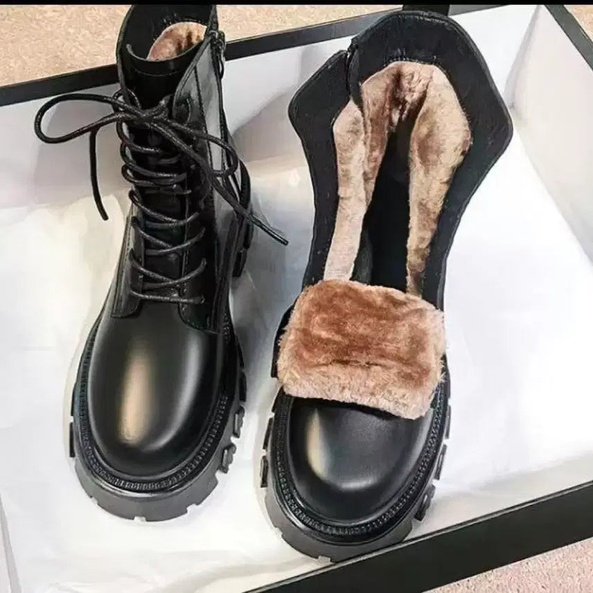 [BUNJANG] Black Fur Lined Winter Boots / 블랙 퍼 안감 워커 부츠(새 상품)