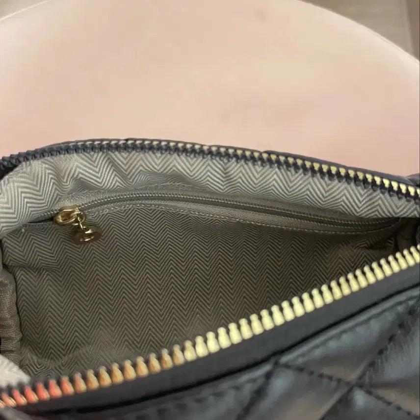 [BUNJANG] Black Quilted Chain Bag / 블랙 퀼팅 체인 백