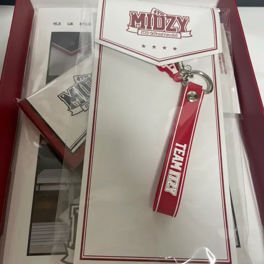 [SOLD OUT] ( 미개봉 / 새상품 ) 있지 팬클럽 믿지 4기 키트 판매