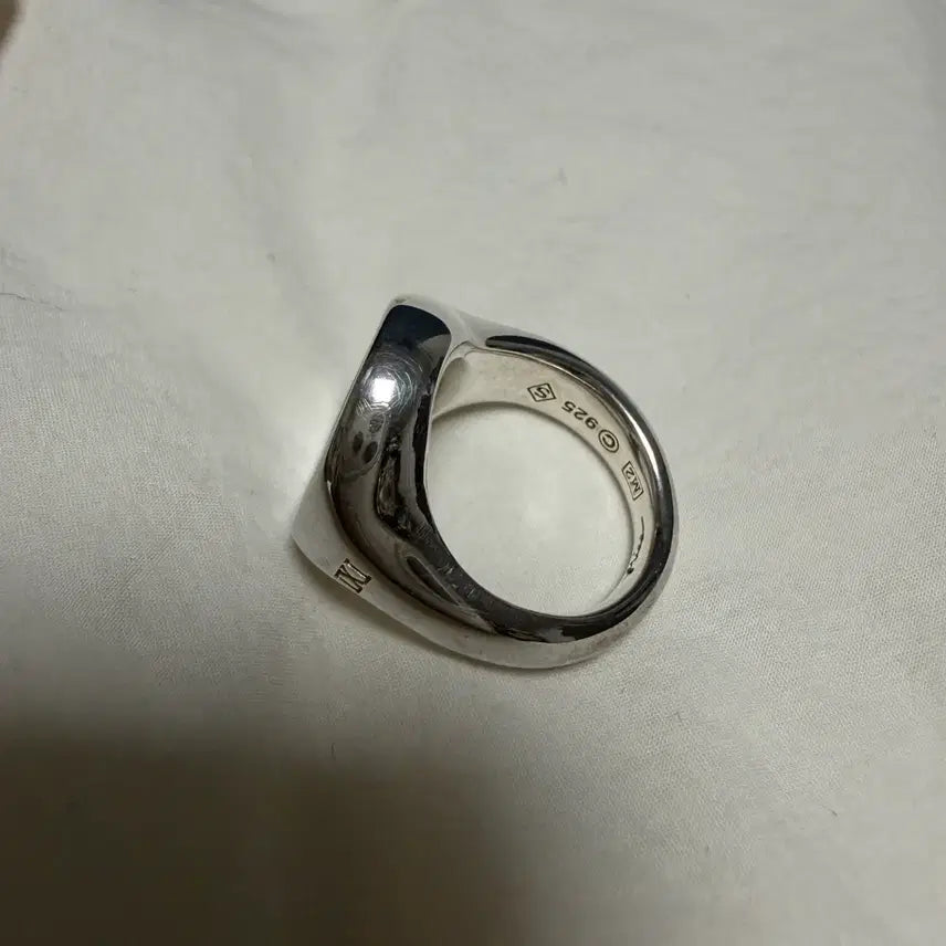 [SOLD OUT] 허비그하로 박효신 굿즈 V ring