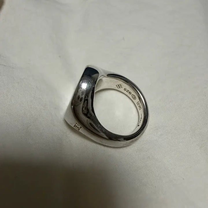 [SOLD OUT] 허비그하로 박효신 굿즈 V ring