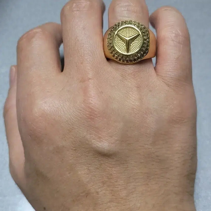 [BUNJANG] Benz Gold-Plated Ring / 멋스런 벤츠 마크 금도금 반지