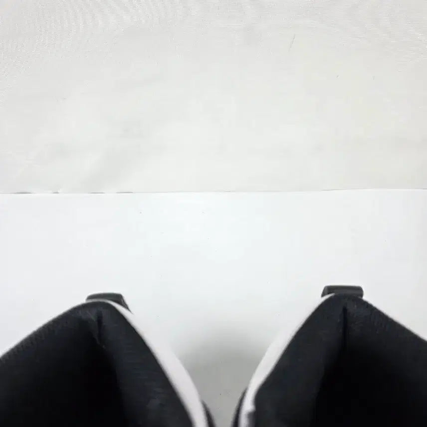 [BUNJANG] Nike Dunk High Panda Sneakers / 빈트로^^240 나이키 덩크 하이 판다 범고래