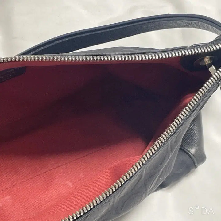 [SOLD OUT] 페라가모 미니 숄더백 블랙