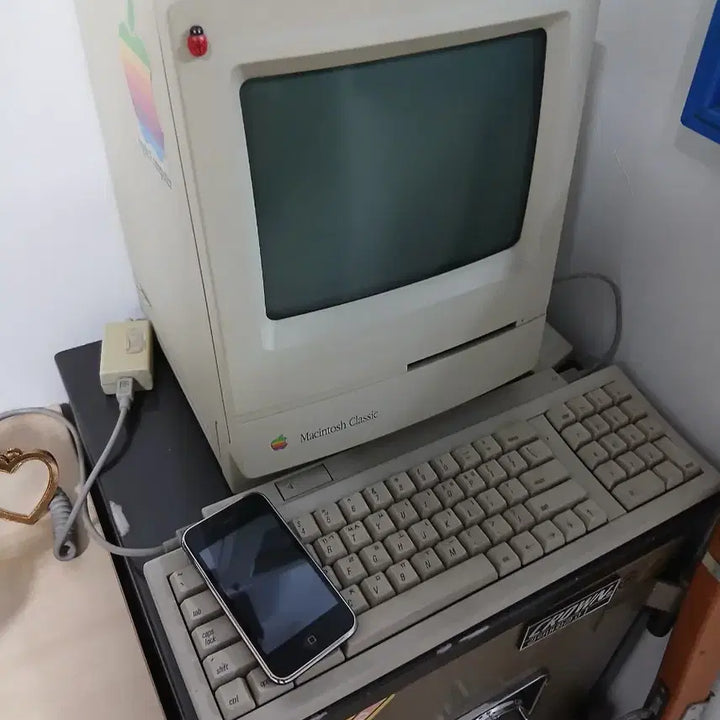 [BUNJANG] Vintage Apple iPhone (1st Generation) / 골동품 초레어 초창기 아이폰