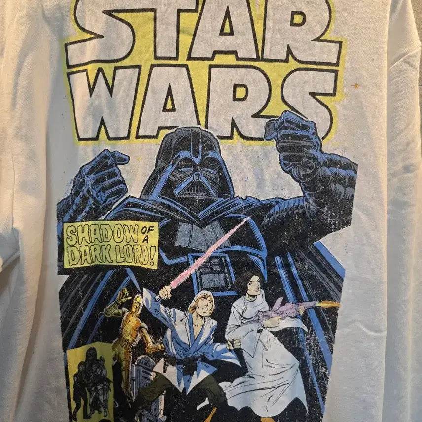 [BUNJANG] Star Wars Darth Vader Illustration White Sweatshirt / 스타워즈. 정품 굿즈!  맨투맨 화이트. 미착!