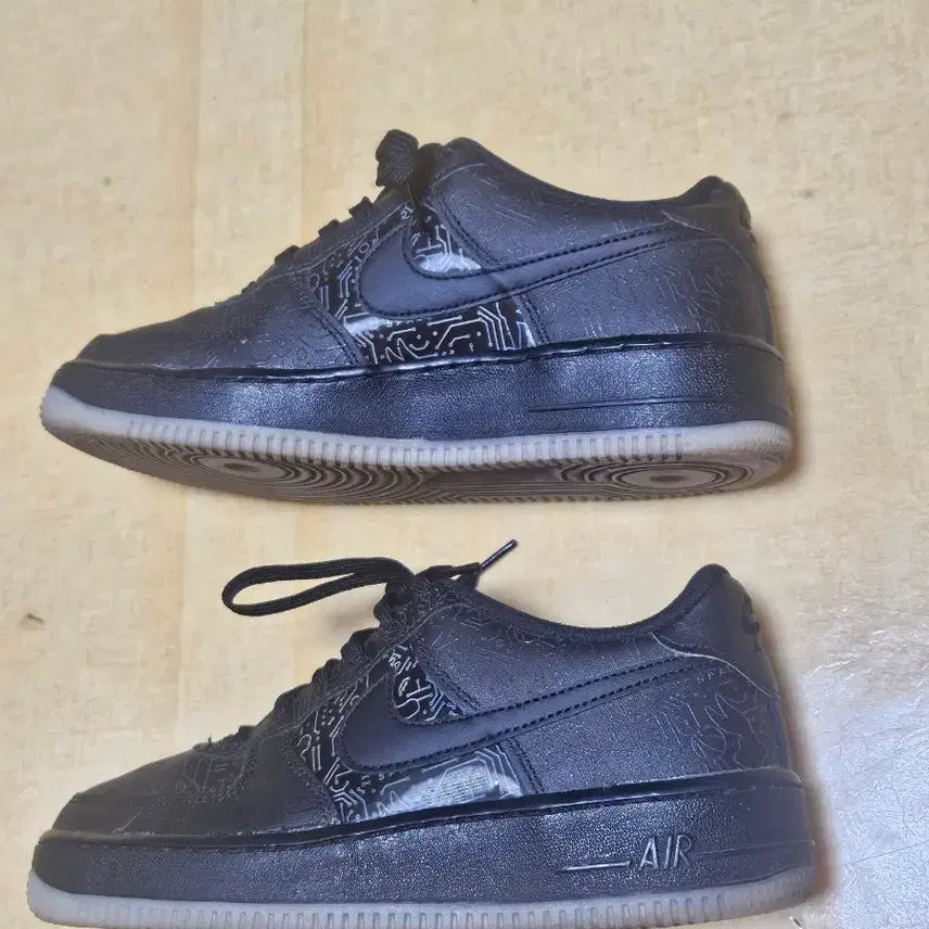 [BUNJANG] Nike Space Jam Sneakers / 나이키 X 스페이스 잼 245사이즈