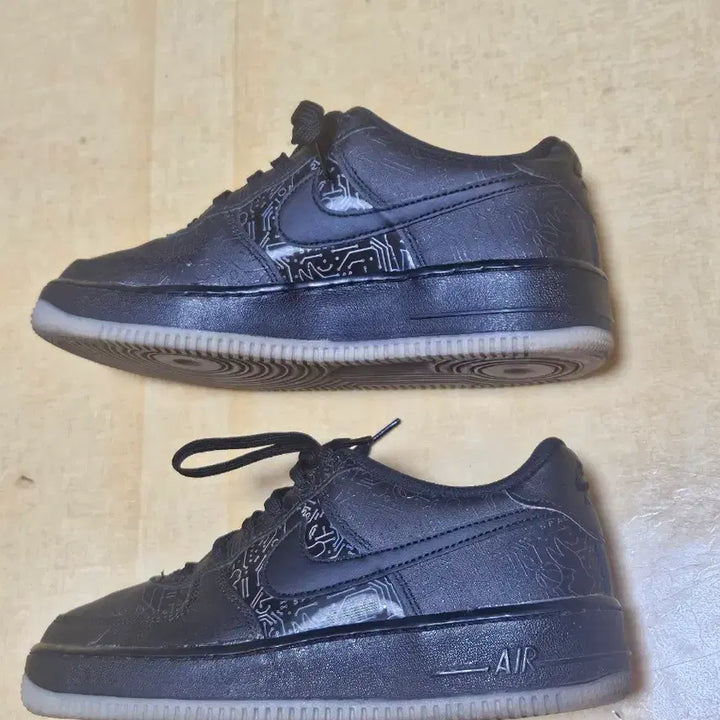 [BUNJANG] Nike Space Jam Sneakers / 나이키 X 스페이스 잼 245사이즈