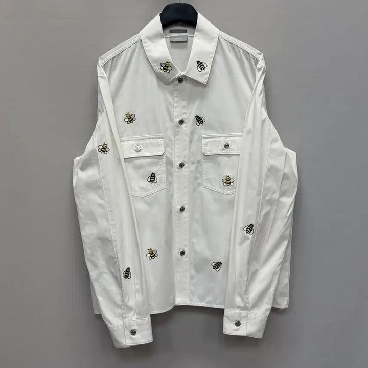 [BUNJANG] Dior x KAWS Bee Embroidered Shirt / 디올 x 카우스 꿀벌 자수 셔츠 ( 105~110 )