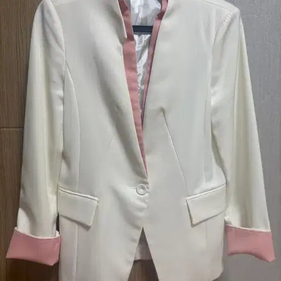[BUNJANG] White and Pink Color Block Women&