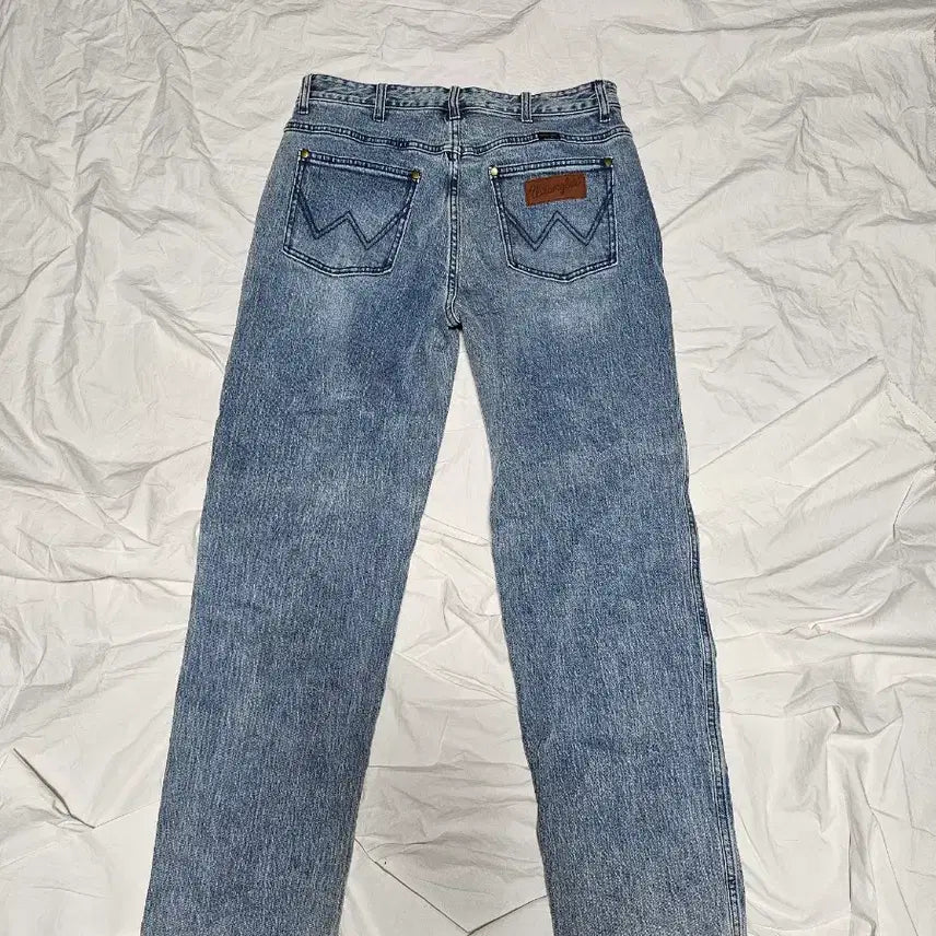 [BUNJANG] Wrangler Vintage Washed Denim Pants / 랭글러 빈티지 워싱 데님 팬츠