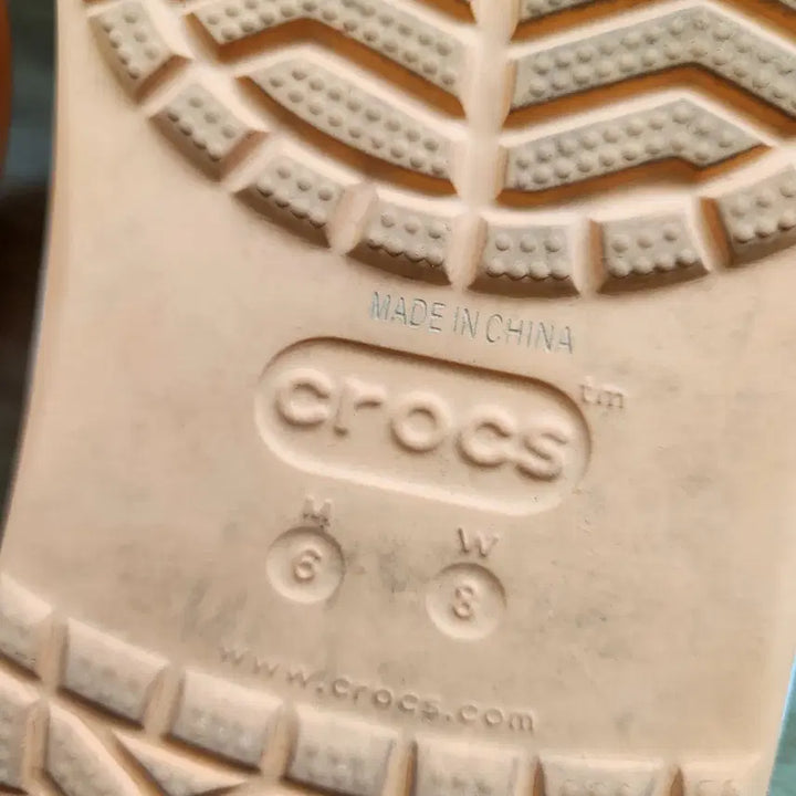 [BUNJANG] Crocs Orange Clogs / 크록스 신발 2번 착용 오렌지색 주황색 살구색