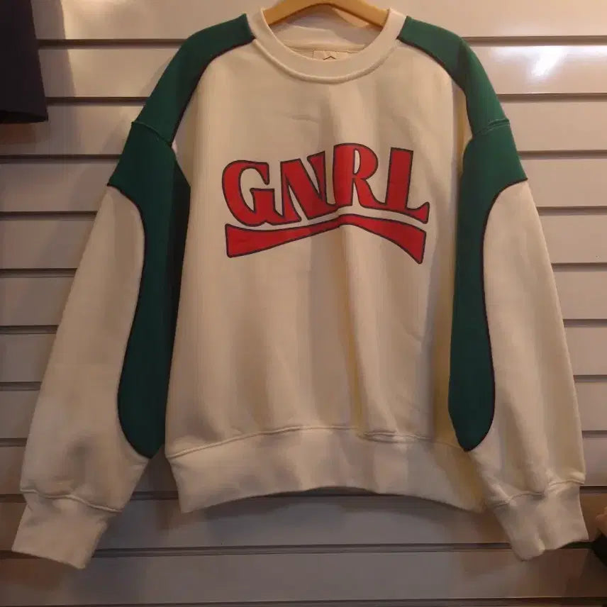 [BUNJANG] GNRL Color Block Crewneck Sweatshirt / GNRL 배색 크루넥 맨투맨 아이보리