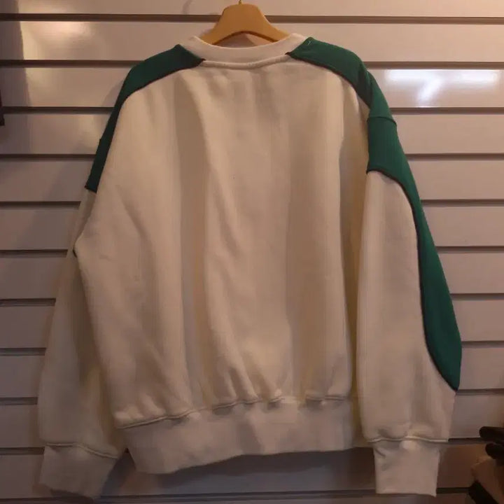 [BUNJANG] GNRL Color Block Crewneck Sweatshirt / GNRL 배색 크루넥 맨투맨 아이보리