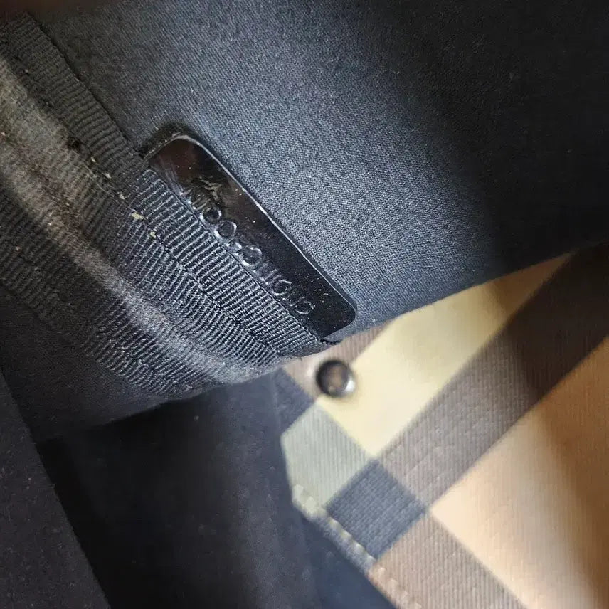[BUNJANG] Burberry Shoulder Bag / 버버리 정품 숄더백