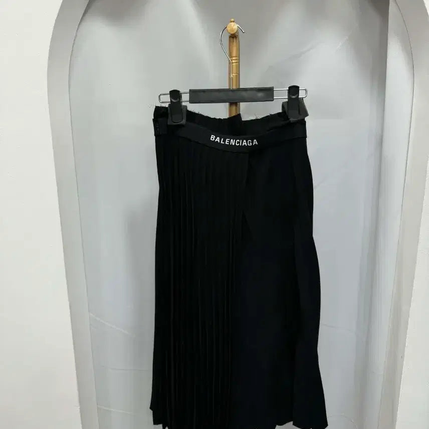 [BUNJANG] Balenciaga Skirt 38 Size / 백화점판 발렌시아가 스커트 38사이즈