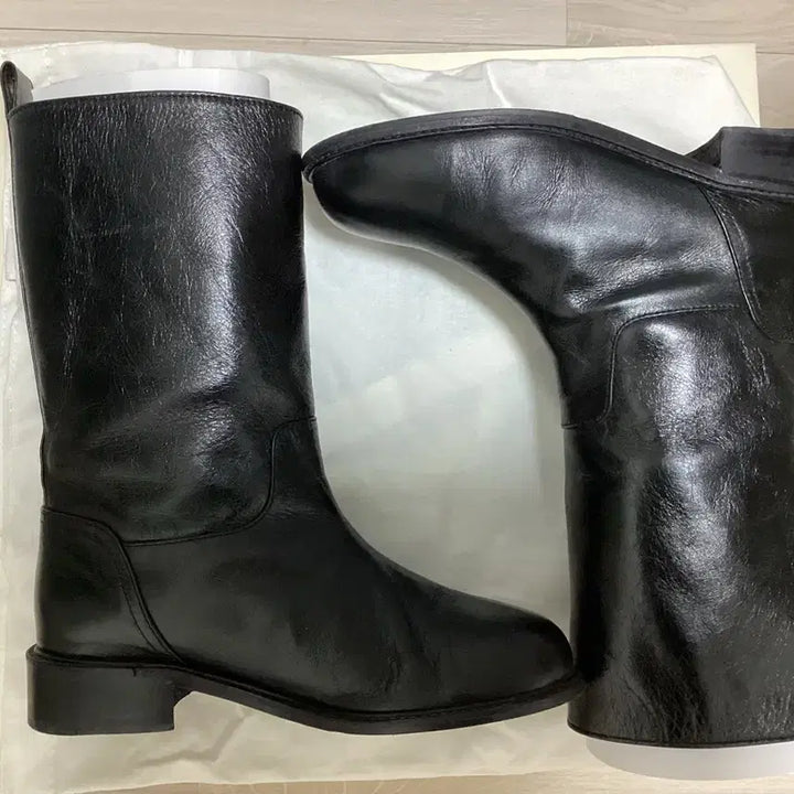 [BUNJANG] HOS Mid Boots Black / 호와스 Mid Boots Black
