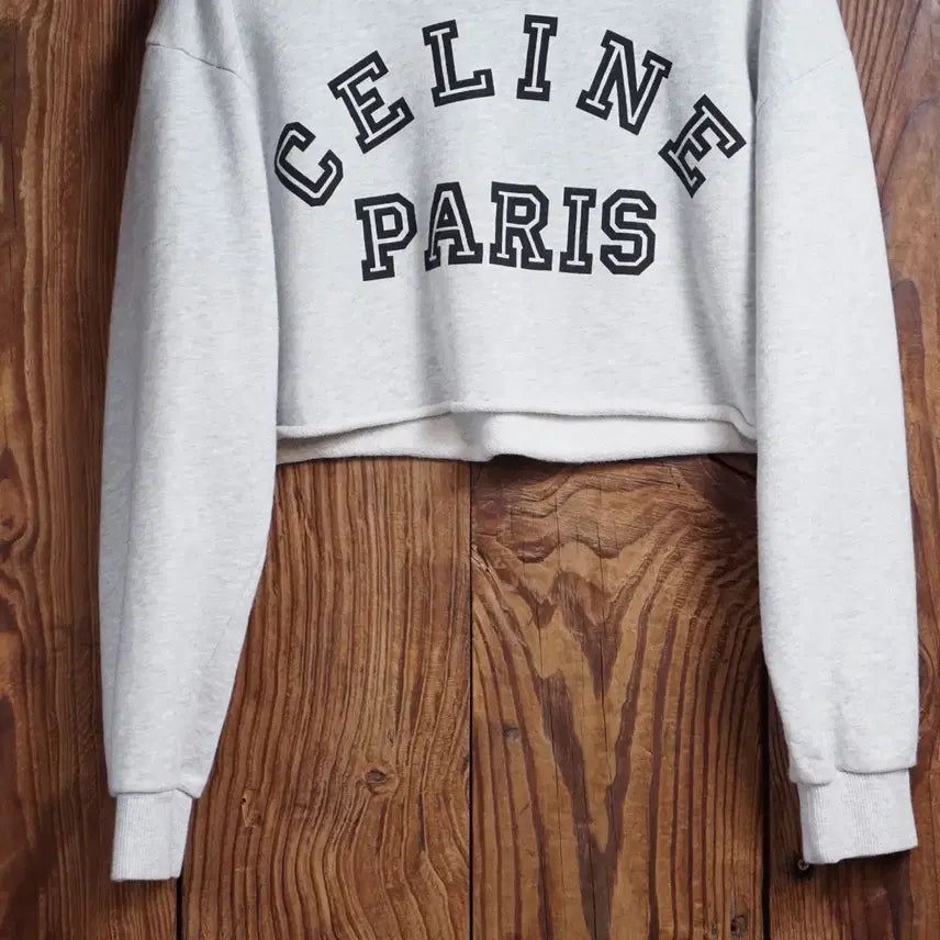 [BUNJANG] Celine Varsity Logo Cropped Sweatshirt / 셀린느 바시티 로고 크롭 스웻셔츠