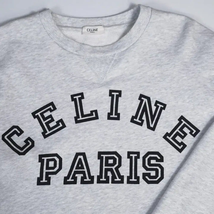 [BUNJANG] Celine Varsity Logo Cropped Sweatshirt / 셀린느 바시티 로고 크롭 스웻셔츠