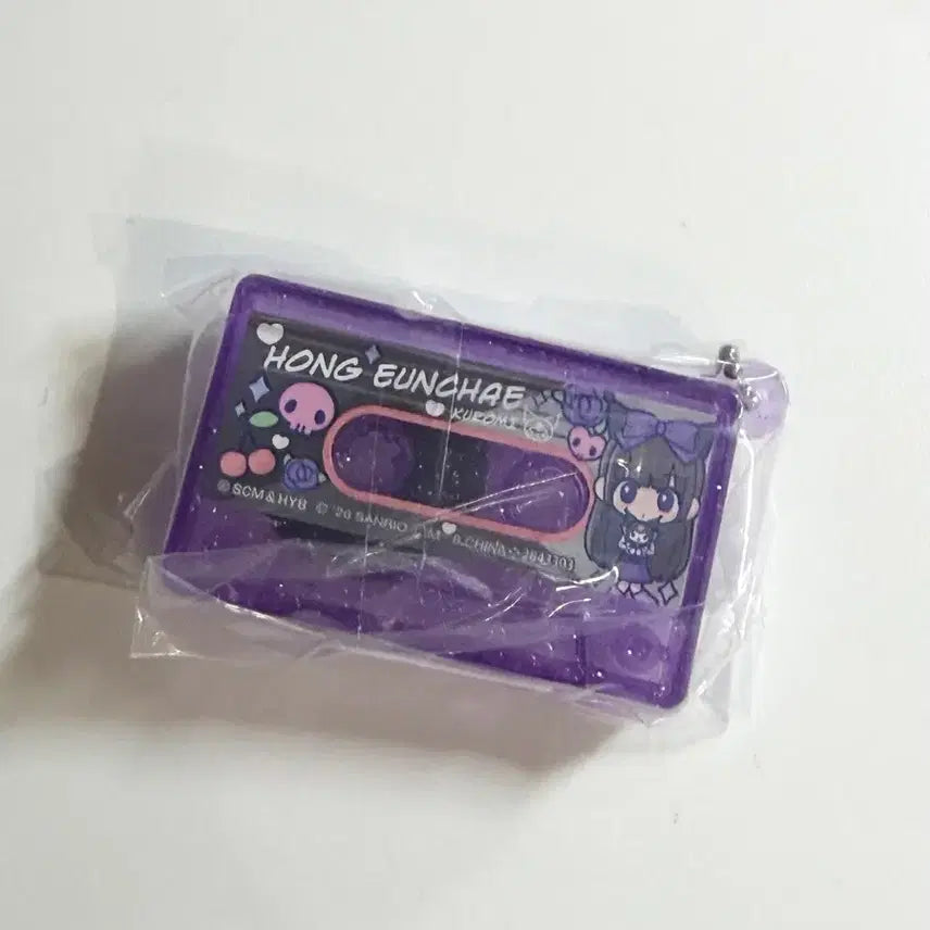 [SOLD OUT] 르세라핌 홍은채 카세트 테이프 가챠 산리오 쿠로미 마이멜로디 포카 앨범