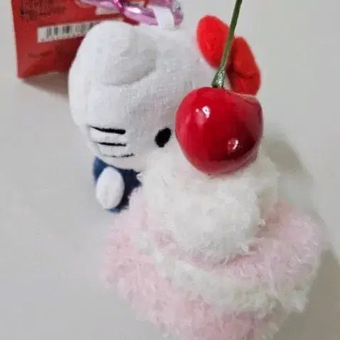 [BUNJANG] Sanrio Hello Kitty Cherry Roll Cake Keychain / 산리오 키티 체리 롤케이크 인형키링