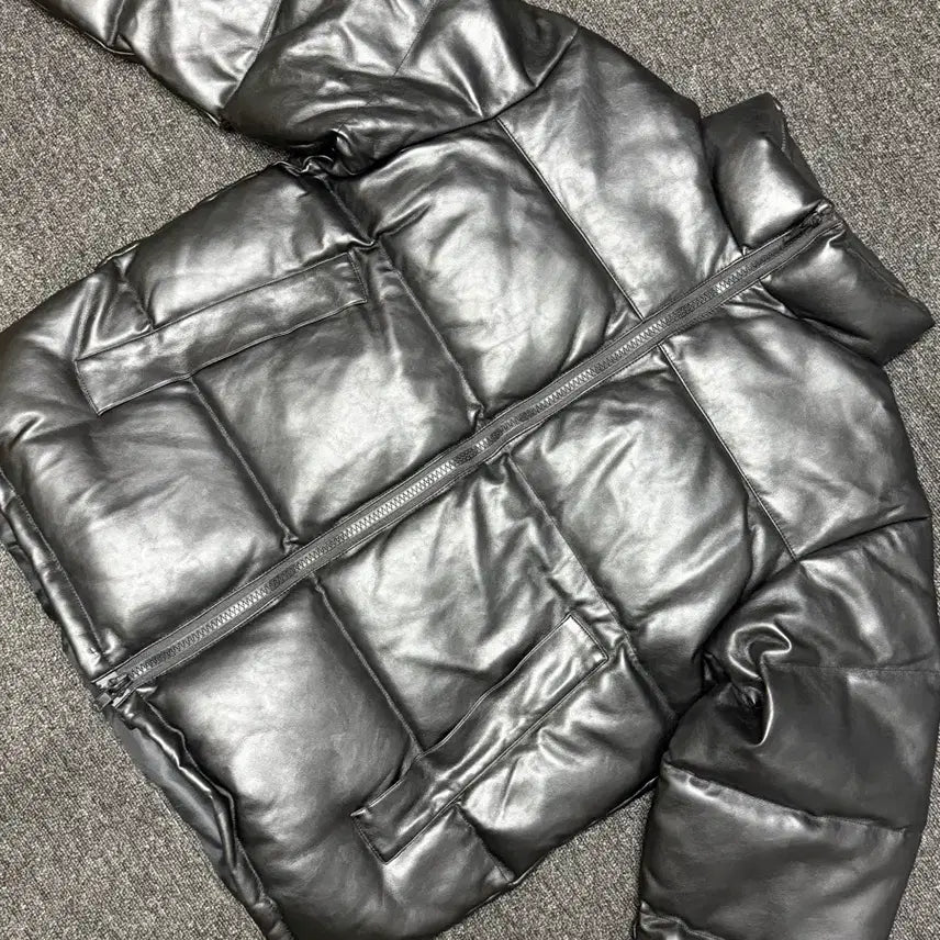 [BUNJANG] LOWELL Black Leather Short Padded Jacket / LOWELL 블랙 레더 숏패딩 판매합니다.