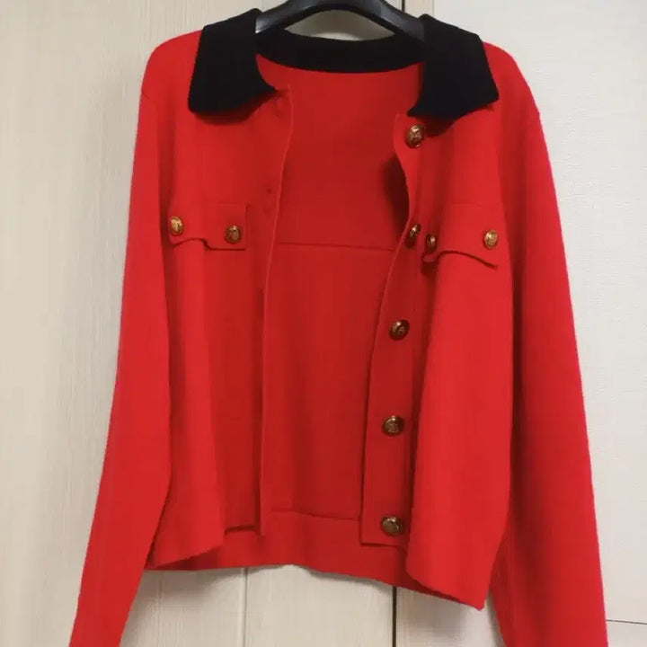 [BUNJANG] Luxury Wool Knit Top / 고급  양모. 20% 금장 버튼