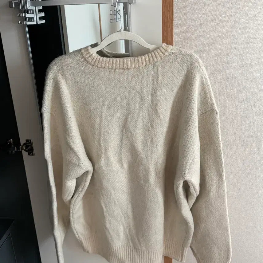 [BUNJANG] Physical Education Department Ivory Knit M / 피지컬에듀케이션디파트먼트 아이보리니트 m