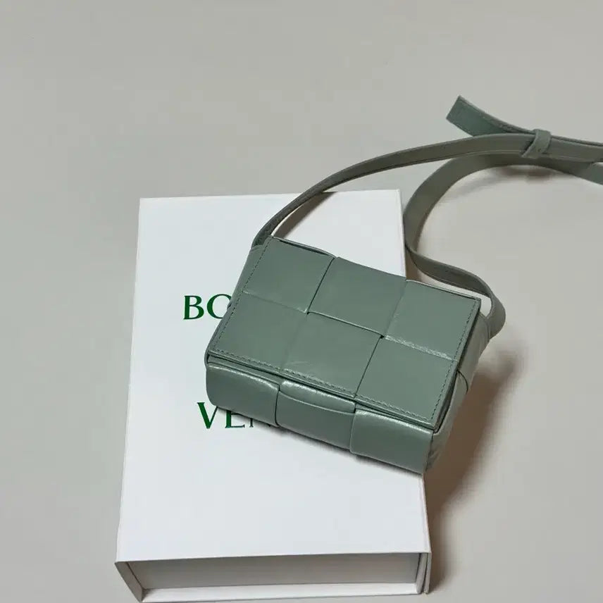 [BUNJANG] Bottega Veneta Mini Cassette Bag / 보테가베네타 미니 카세트백
