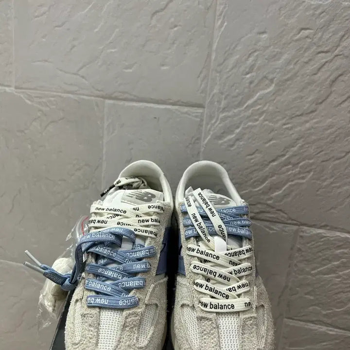 [BUNJANG] New Balance 471 Timberwolf Angora Sneakers / (새상품)220 사이즈 뉴발란스 471 팀버울프 앙고라 더스크 바이올렛