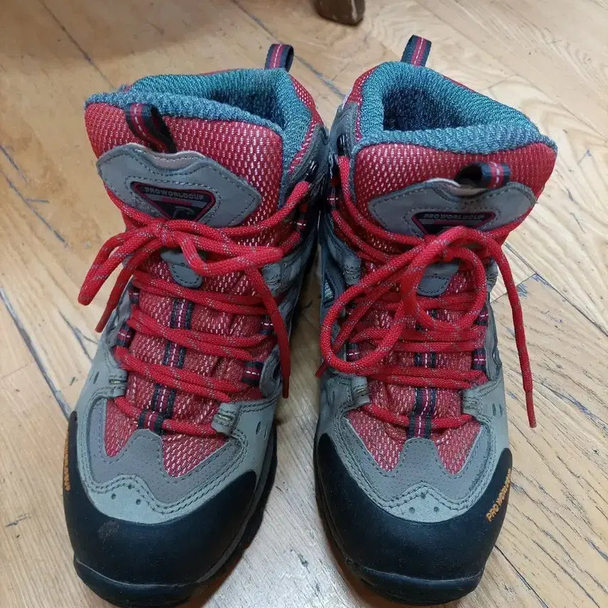 [BUNJANG] Pro Worldcup Gore-Tex Hiking Boots 235 / 프로월드컵 고어텍스 등산화 235