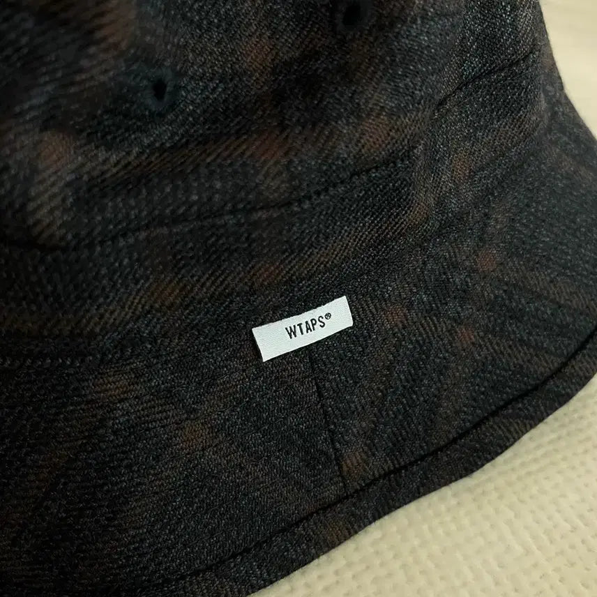 [BUNJANG] WTAPS Wool Tweed Check Bucket Hat / (미사용 신품) 더블탭스 WTAPS 20aw  울 트위드 체크 버킷햇