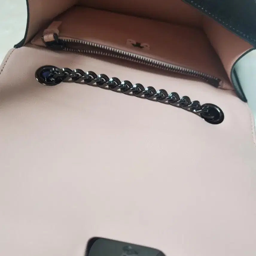 [BUNJANG] Ferragamo Chain Shoulder/Cross Bag / 페레가모 가방
