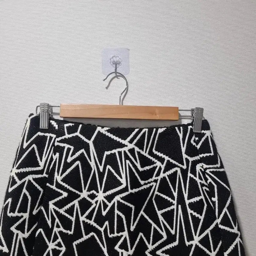 [BUNJANG] Nell Barrett Pattern Mini Skirt Size 40 / NELL BARRETT 닐바렛 패턴 미니스커트 40 / 고가라인