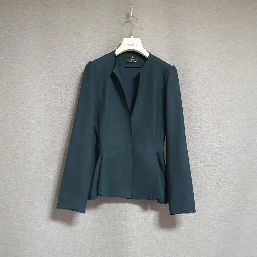 [SOLD OUT] 랑방컬렉션 페플럼 자켓 55 사이즈 정품
