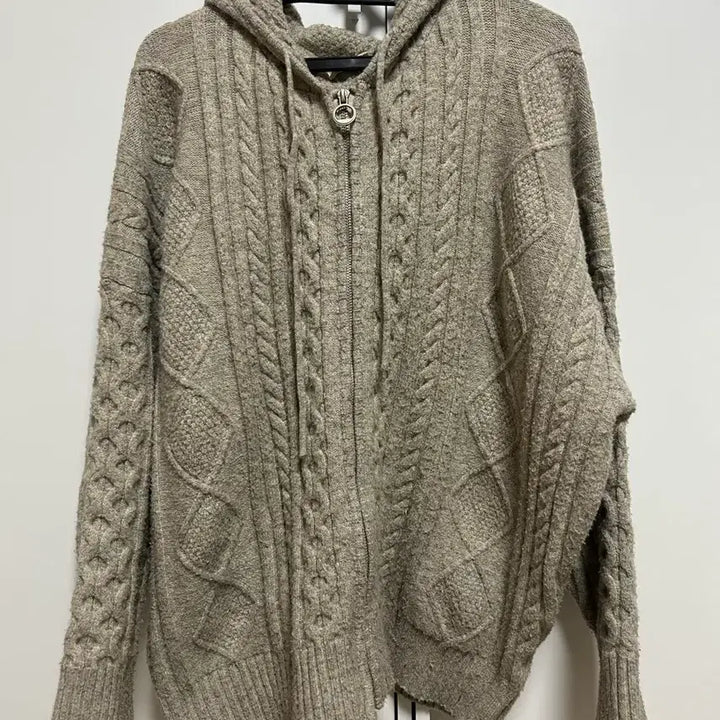 [BUNJANG] Lafarge Store Cable Knit Hooded Zip-up / 라퍼지스토어 케이블 니트 후드집업