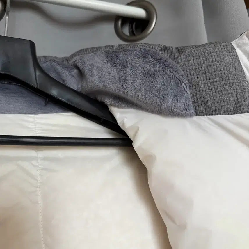 [BUNJANG] Nepa Evolution White Goose Down Padded Jacket / 네파 에볼루션 화이트 구스다운 패딩