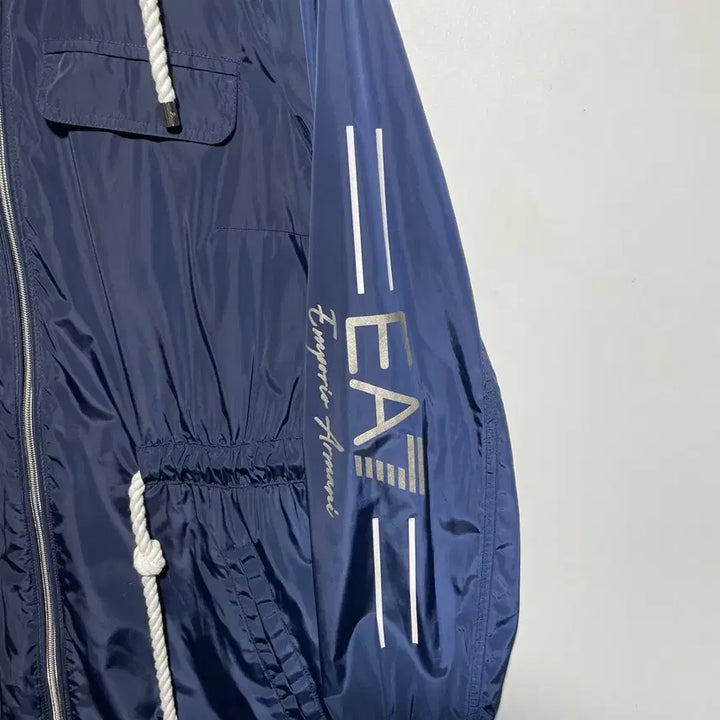 [BUNJANG] EA7 Emporio Armani Navy Windbreaker Jacket / EA7 엠포리오 아르마니 네이비 바람막이