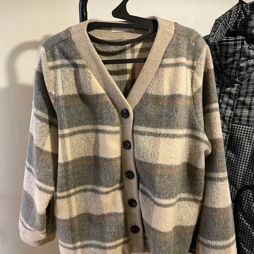 [BUNJANG] Check Pattern Wool Cardigan / 체크 패턴 모직 가디건