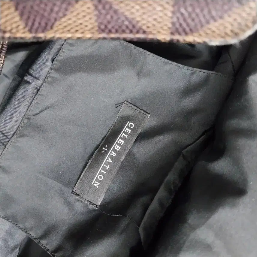 [BUNJANG] Black Long Hooded Padded Coat / 블랙 롱 후드 패딩 코트