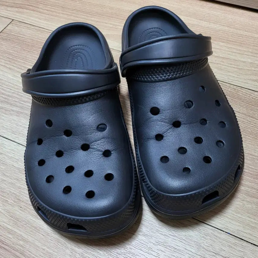 [BUNJANG] Black Clogs Size 300 / 클로그, 300 사이즈
