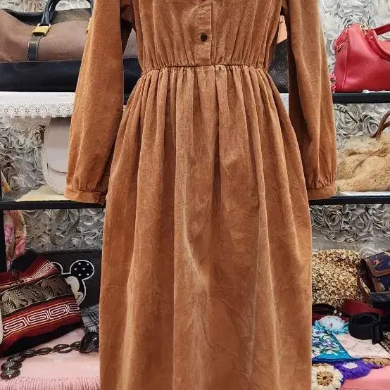 [BUNJANG] Milk Tea Corduroy Long Dress / MILK TEA 코듀로이 롱원피스 (55 66)