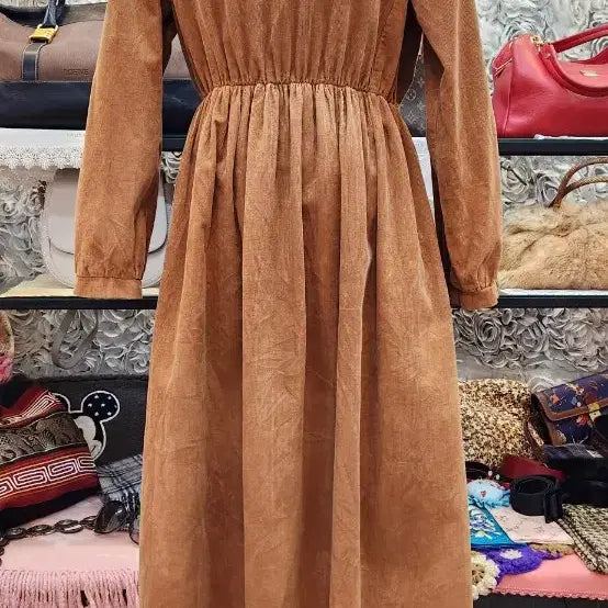 [BUNJANG] Milk Tea Corduroy Long Dress / MILK TEA 코듀로이 롱원피스 (55 66)