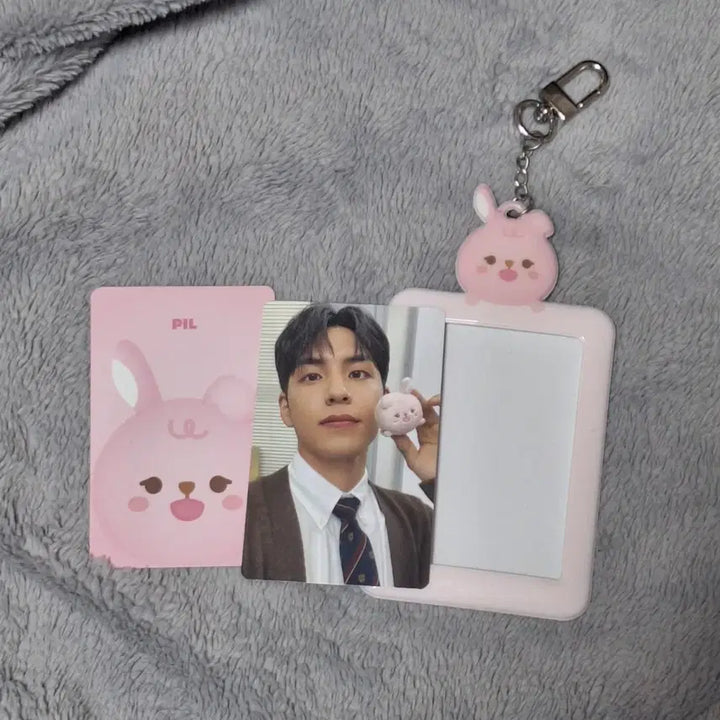 [BUNJANG] Day6 Wonpil Denimalz Photocard Holder with Photocard / 데이식스 원필 필끼 데니멀즈 포카 홀더 포토 프레임 (포카포함)