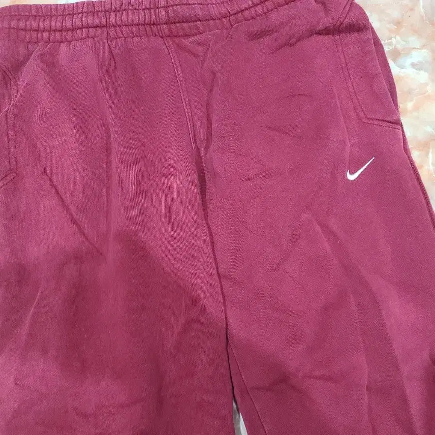 [BUNJANG] Nike Burgundy Training Joggers / 나이키 버건디컬러 트레이닝 조거