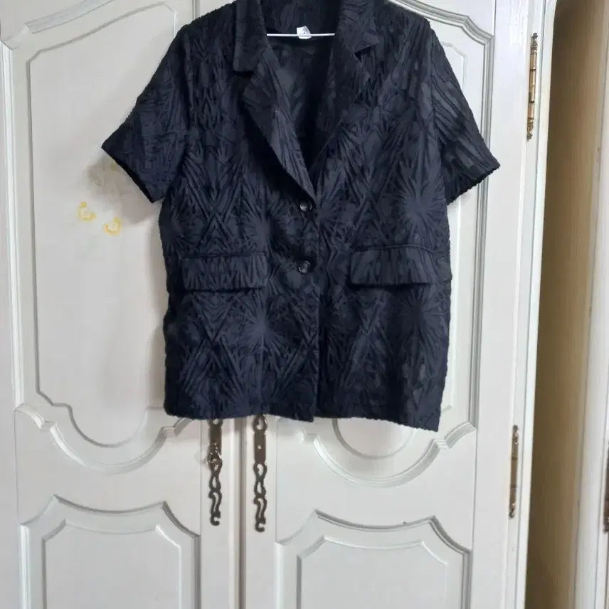 [BUNJANG] Black Patterned Collar Jacket (Women&