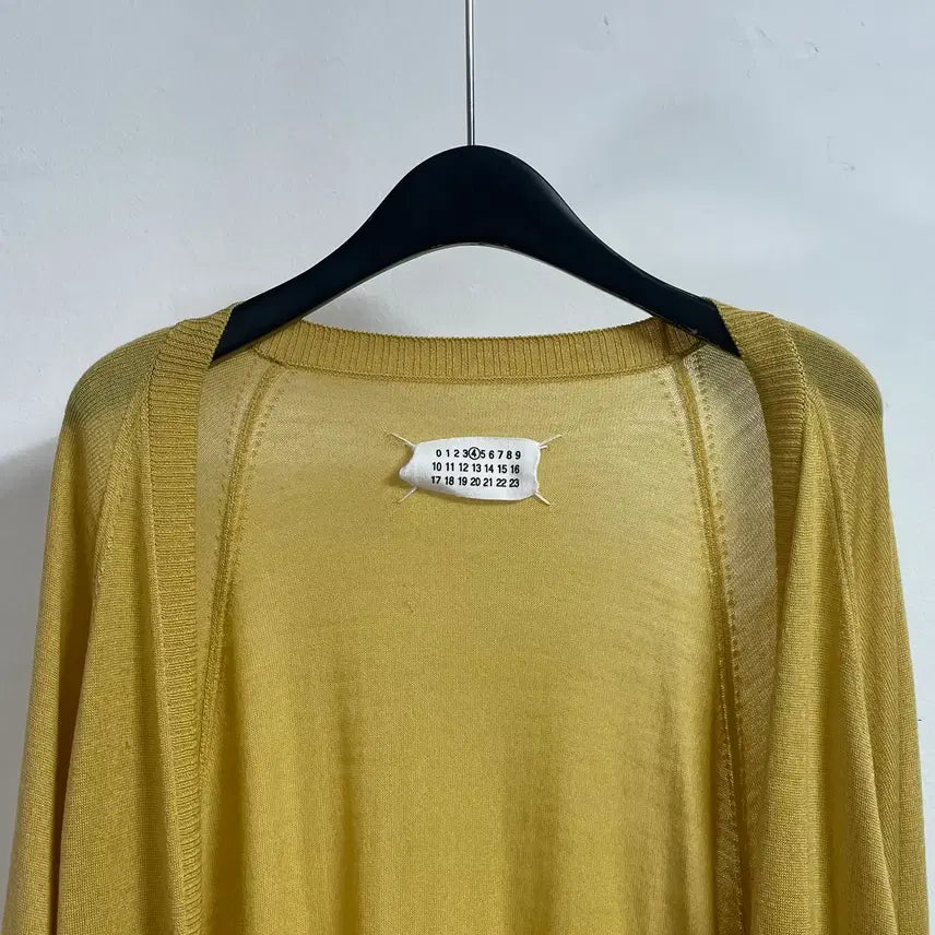 [SOLD OUT] 07FW 메종 마르지엘라 와이드 롱 가디건 (on.505)