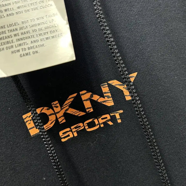 [BUNJANG] DKNY Sport 반팔 기모 후드 원피스 새상품 M / DKNY Sport 반팔 기모 후드 원피스 새상품 M